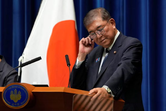 日本债市承压、股市严阵以待，应对石破首相卸任冲击