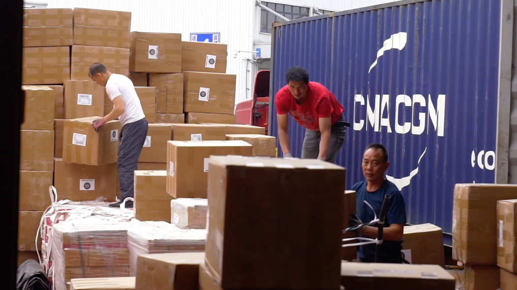 中欧班列中断：中国制造紧急转海运，义乌圣诞商品已提前运出