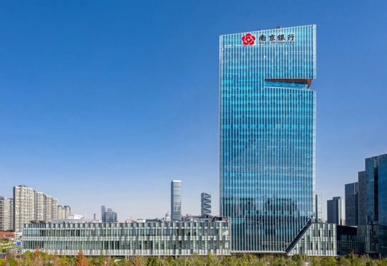 江苏省省长许昆林会见法国巴黎银行首席执行官柏诺飞