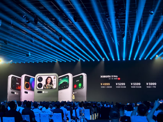 雷军：小米17 Pro比iPhone 17 Pro便宜了4000块