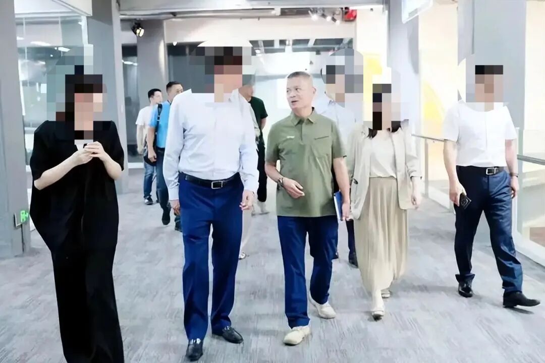 娃哈哈核心成员、宗馥莉“心腹”严学峰，被解除立案审查，已正常上班！知情人士：宗馥莉9日正常上班