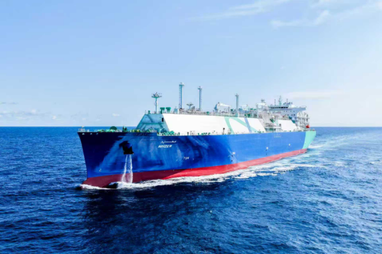 两天交付两艘船！中国船企实现在LNG装备建造领域超越引领